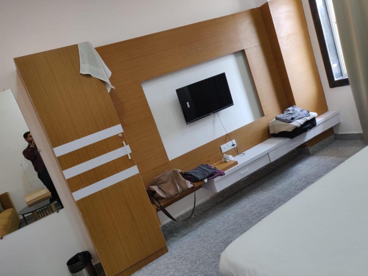 Hotel Virasat By Bookingcare Chhatarpur Esterno foto