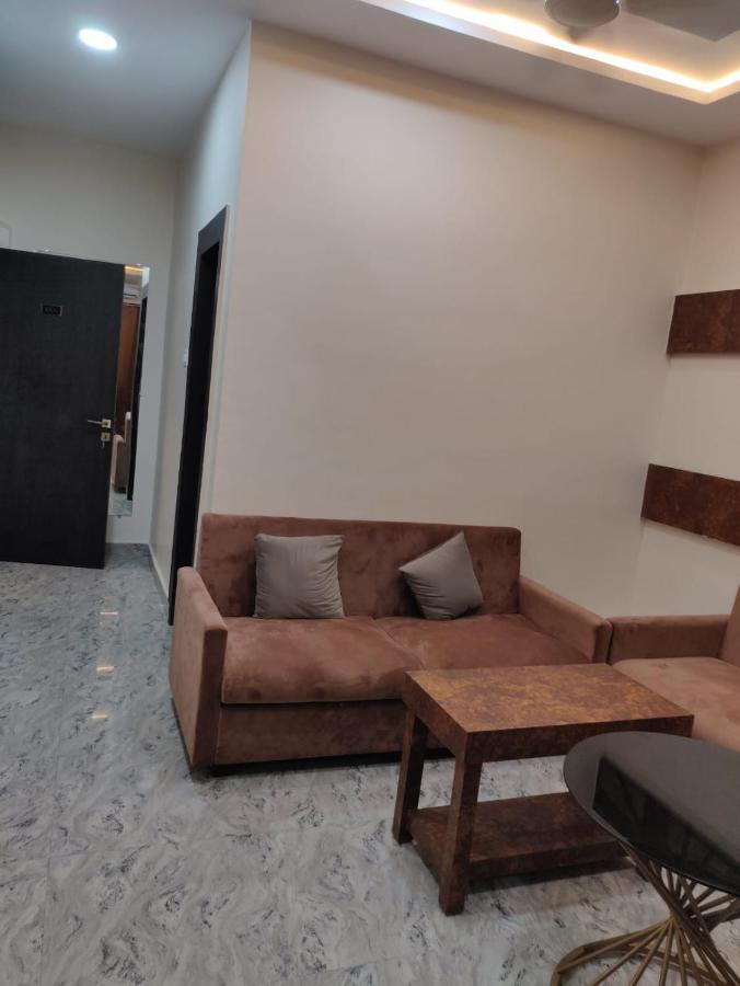 Hotel Virasat By Bookingcare Chhatarpur Esterno foto