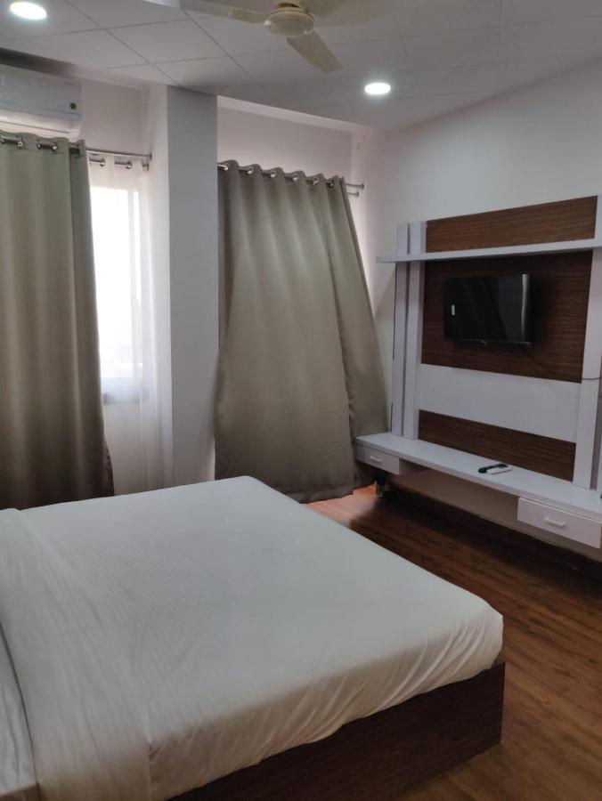 Hotel Virasat By Bookingcare Chhatarpur Esterno foto